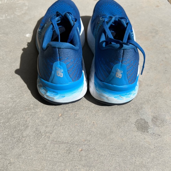 New Balance Vongo v5 running shoes men’s size 11 - Picture 5 of 7